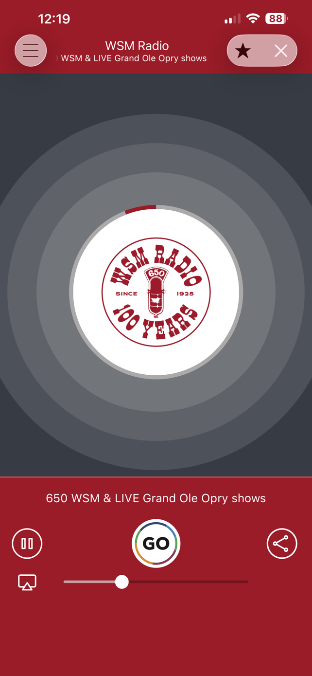 WSM Radio player screen in the RadioFX mobile app